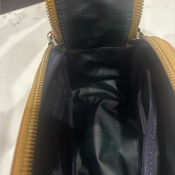 Orvis Tan and Brown Toiletry Bag - Picture 11 of 11